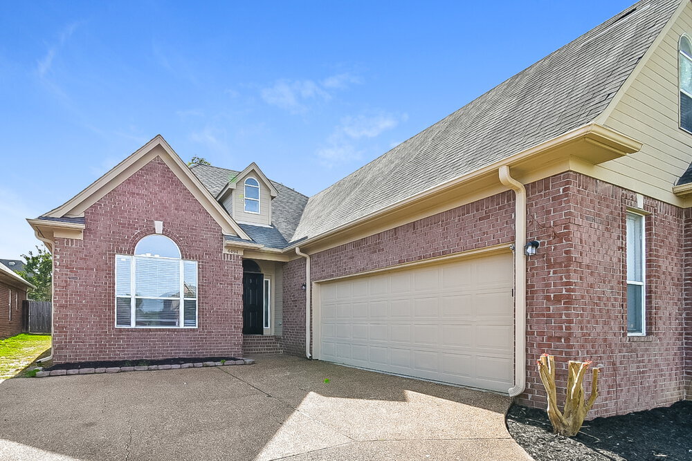 4494 Graystone Dr in Southaven, MS - Building Photo