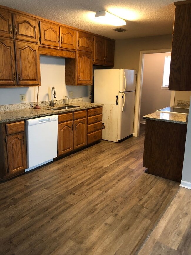 57 Hartwell Loop in Searcy, AR - Building Photo - Building Photo