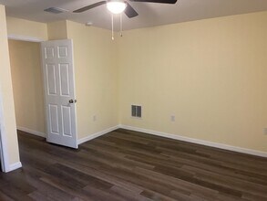 766 NW 59th Ave, Unit 2 in Ocala, FL - Building Photo - Building Photo