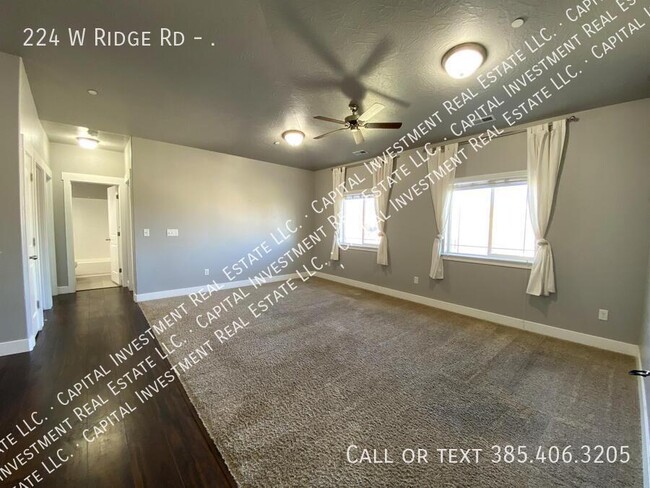 224 W Ridge Rd in Saratoga Springs, UT - Building Photo - Building Photo