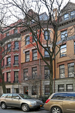 310 W 107th St in New York, NY - Foto de edificio - Building Photo