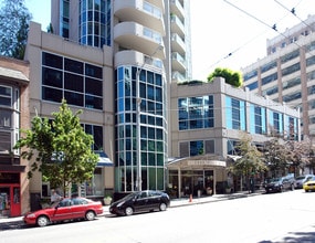 One Pacific Towers in Seattle, WA - Building Photo - Building Photo