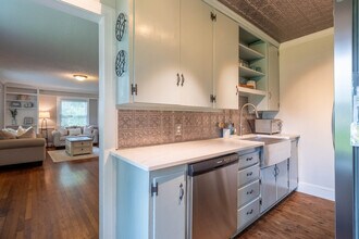 2721 Azalea Dr in Greensboro, NC - Building Photo - Building Photo