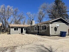 2462 E Willamette Ave in Colorado Springs, CO - Building Photo