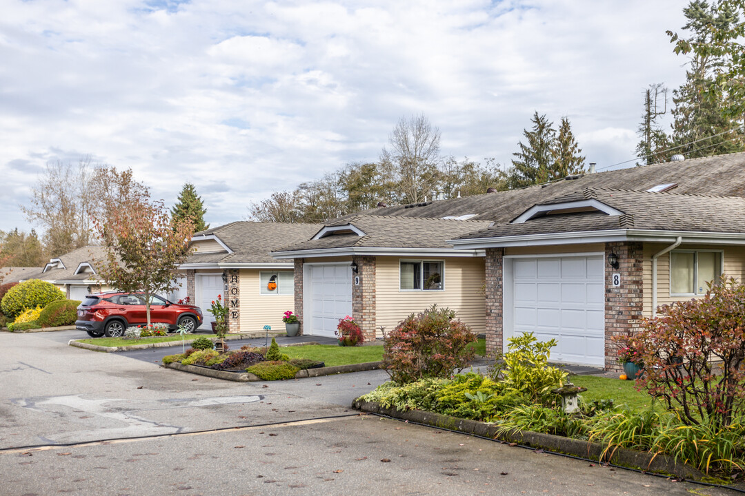 Meadowbrook Estates in Langley, BC - Building Photo