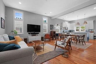 1021 Moreland Ave in Durham, NC - Building Photo - Building Photo