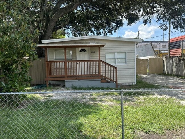 property at 3609 E Mohawk Ave