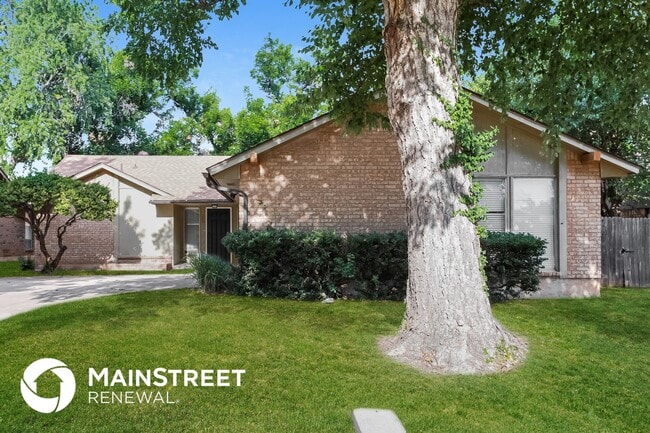property at 200 3 Oaks Dr