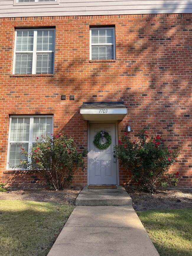 1703 Private Rd 3097