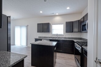 1133 Thorny Ln in West Lafayette, IN - Foto de edificio - Building Photo