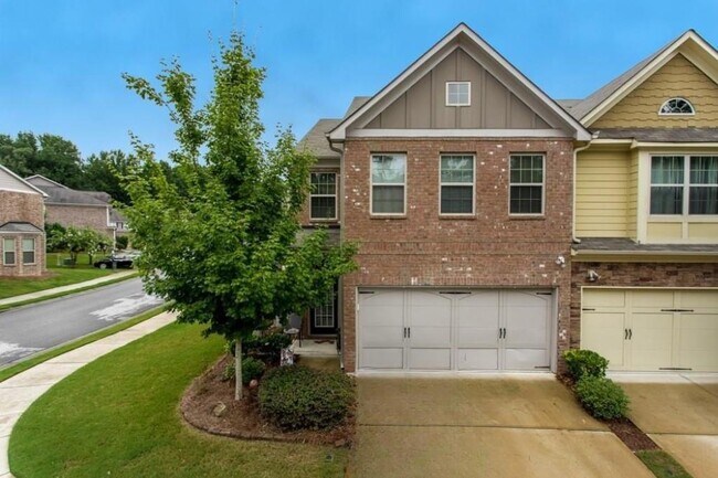 property at 3879 Brockenhurst Dr