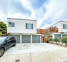 208 Avenida Victoria in San Clemente, CA - Building Photo