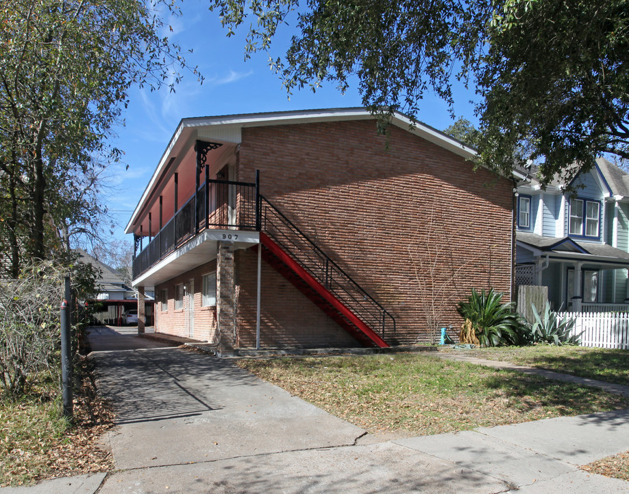 907 Heights Blvd in Houston, TX - Foto de edificio