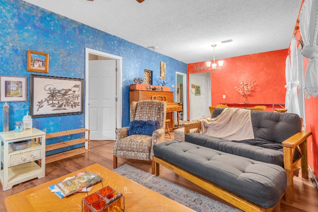 3501 Bishop Eddie Newkirk Wy in Tampa, FL - Building Photo - Building Photo