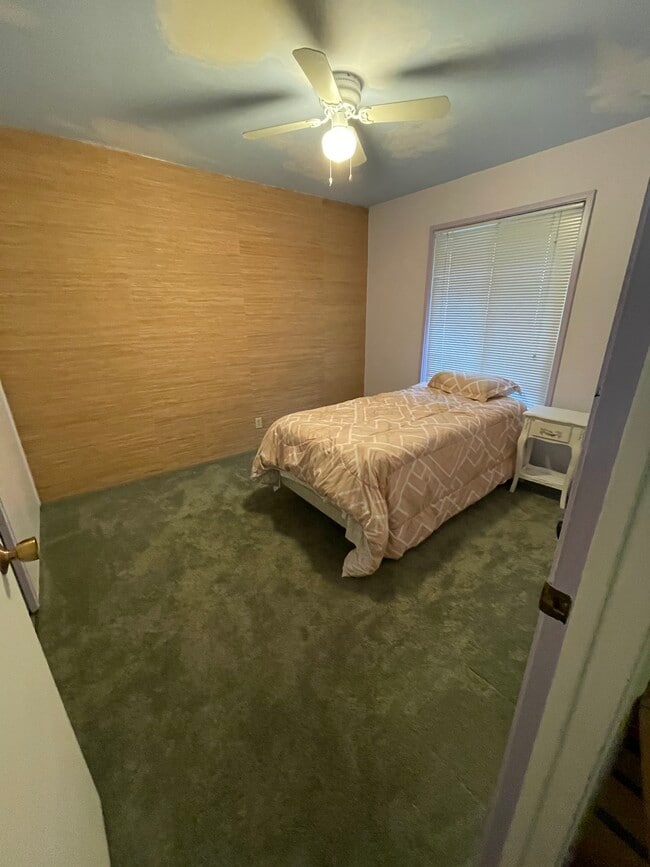 8177 La Riviera Dr Rentals in Sacramento, CA