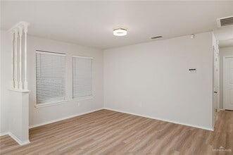 1 N Blair Ave in Edinburg, TX - Building Photo - Building Photo