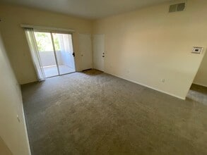 2615 W Gary Ave in Las Vegas, NV - Building Photo - Building Photo