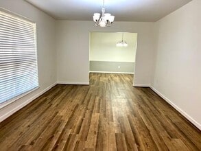 501 Huntleigh Way in Mobile, AL - Building Photo - Building Photo