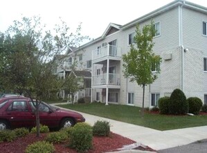 Silver Lake Commons in St. Paul, MN - Building Photo - Building Photo