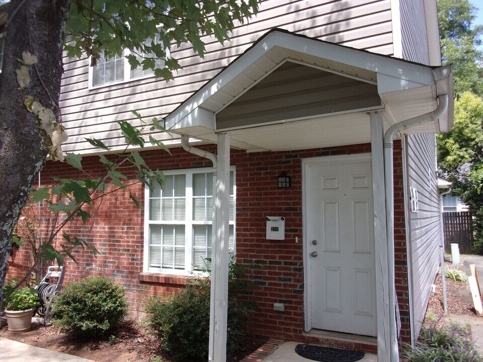 231 Ebenezer Ave in Rock Hill, SC - Building Photo