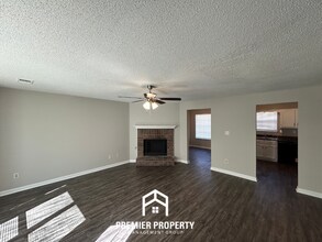 7610 Bridelwreath Dr in Memphis, TN - Building Photo - Building Photo