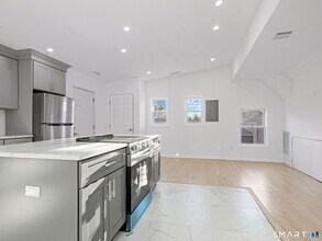 27 5th St in Stamford, CT - Building Photo - Building Photo