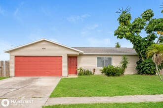 1150 Altman Dr in Merritt Island, FL - Foto de edificio - Building Photo