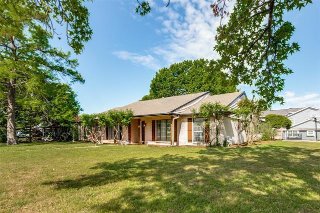 3227 Rolling Knoll Dr in Farmers Branch, TX - Building Photo - Building Photo