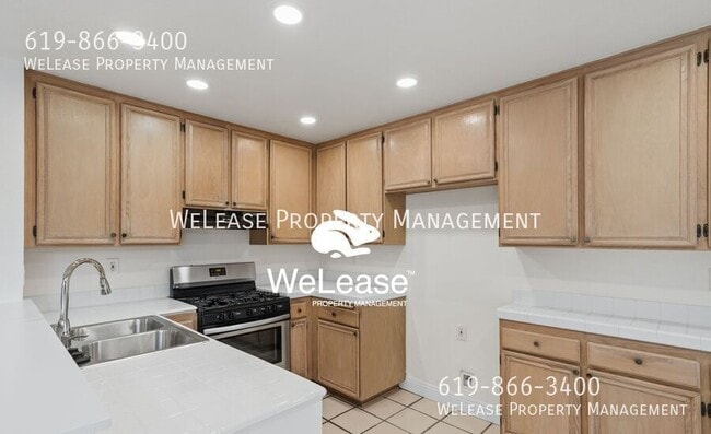 1384 Serena Cir in Chula Vista, CA - Building Photo - Building Photo