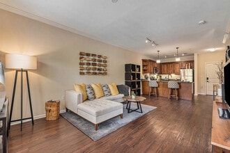 Highlands Lodge in Overland Park, KS - Foto de edificio - Building Photo