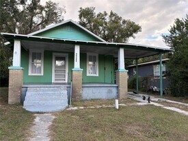1122 Gilmore Ave in Lakeland, FL - Building Photo