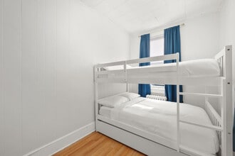 21 Lord Ave in Bayonne, NJ - Foto de edificio - Building Photo