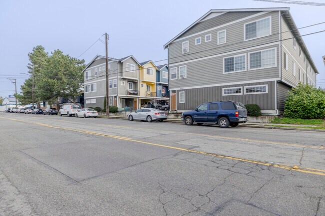 4017-4021 S Warner St in Tacoma, WA - Foto de edificio - Building Photo