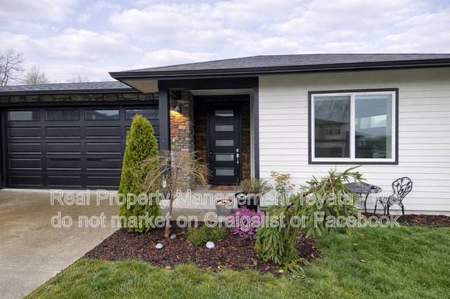 property at 6211 N Beulah Ave