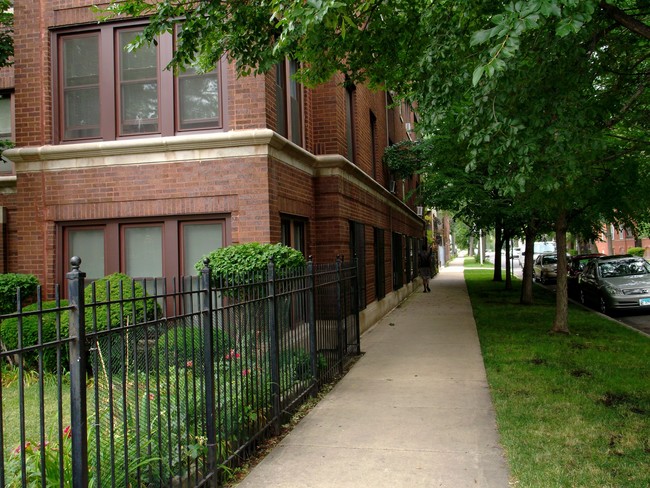 4700-4702 W Adams St in Chicago, IL - Building Photo - Building Photo