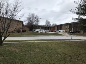 501 E Franklin St Apartments