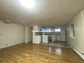 2 Brighton Ave, Unit C in Boston, MA - Building Photo - Building Photo