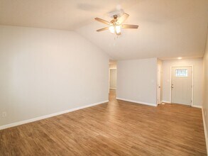 138 Carnegie Loop in Meridianville, AL - Building Photo - Building Photo