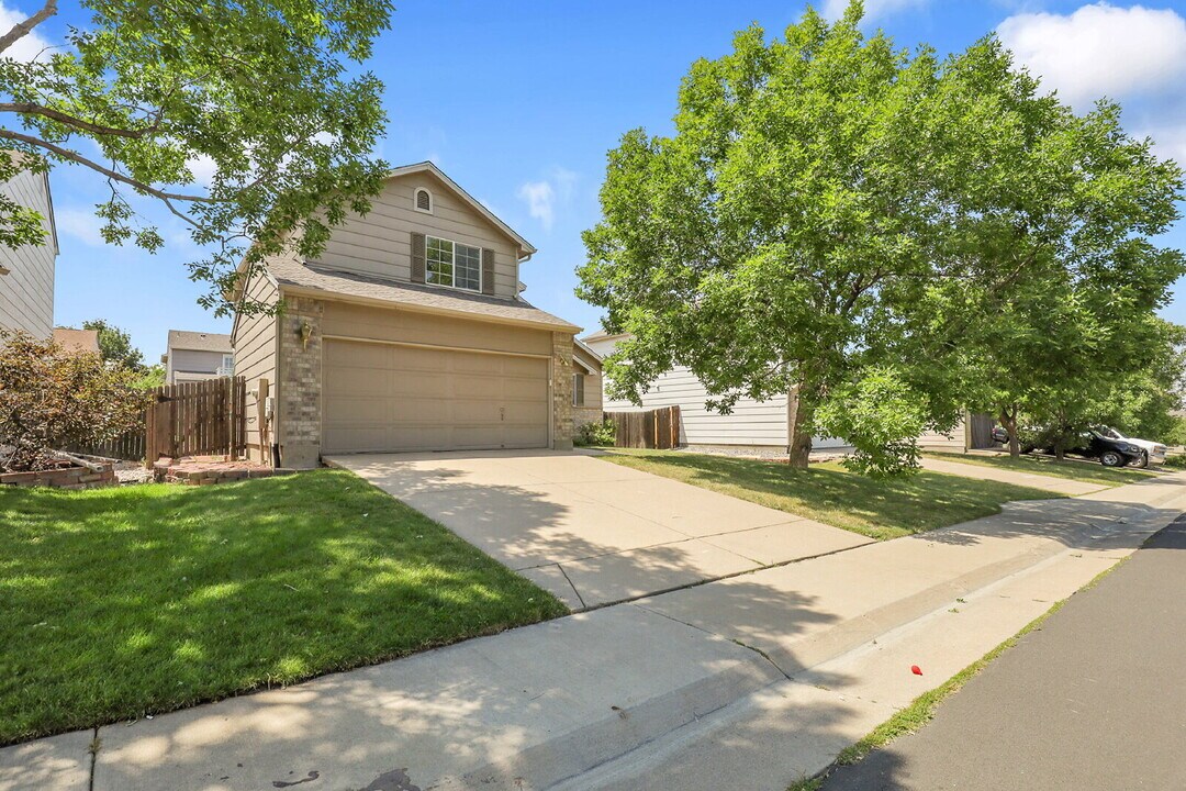 5307 S Valdai St in Aurora, CO - Building Photo