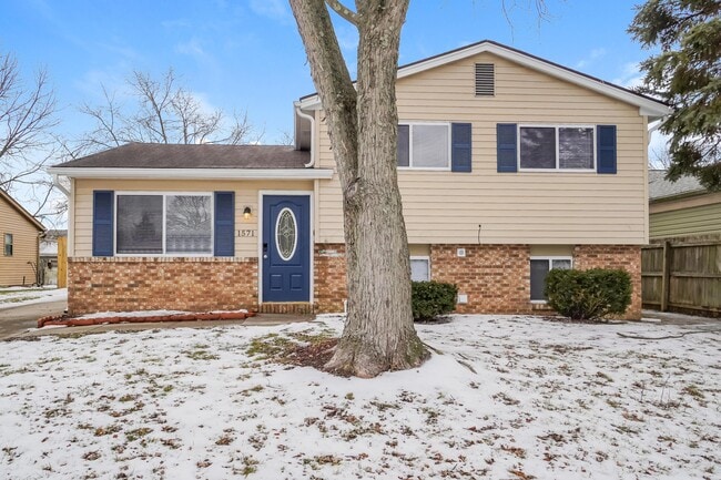 property at 1571 Kerryglen Dr