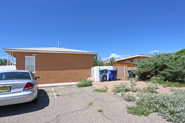 3441 Smith Ave SE in Albuquerque, NM - Foto de edificio - Building Photo