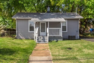 2345 Gaebler Ave in Overland, MO - Building Photo