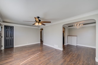9701 Echo Ln in St. Louis, MO - Foto de edificio - Building Photo