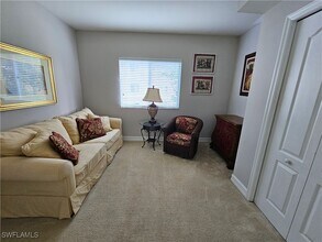 7823 Regal Heron Cir in Naples, FL - Foto de edificio - Building Photo