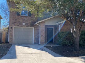 60 Adkins Ridge in San Antonio, TX - Building Photo