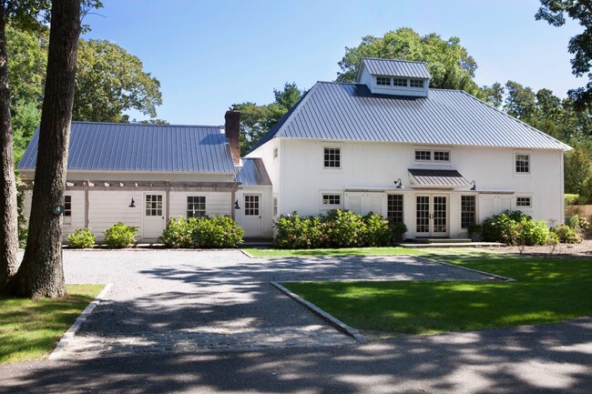 property at 4 Lee Ln