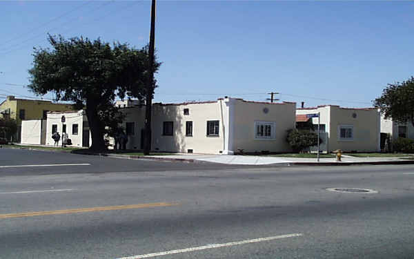 1700 W Gage Ave in Los Angeles, CA - Building Photo