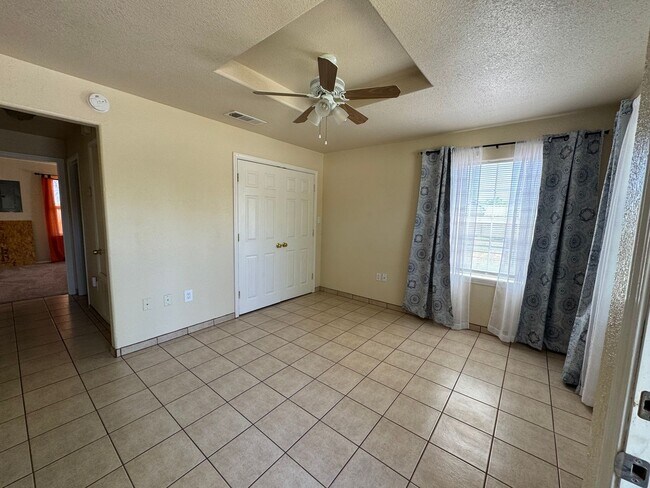 907 N Kansas Ave in Roswell, NM - Building Photo - Building Photo