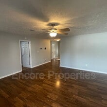 1240 Chimney Swift Dr in Fayetteville, NC - Building Photo - Building Photo