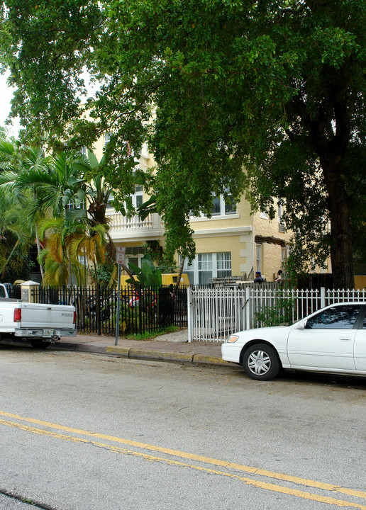 1615 Pennsylvania Ave in Miami Beach, FL - Building Photo